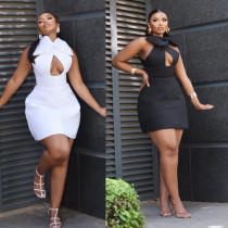 Sleeveless solid color short cut buttock wrapped hollow bow dress