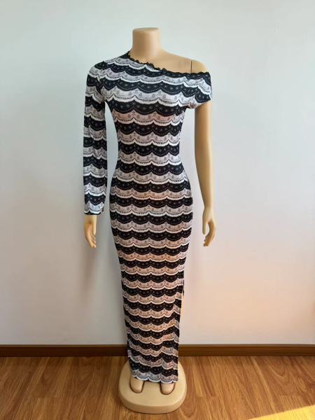 Women's one shoulder long sleeved split buttocks long skirt