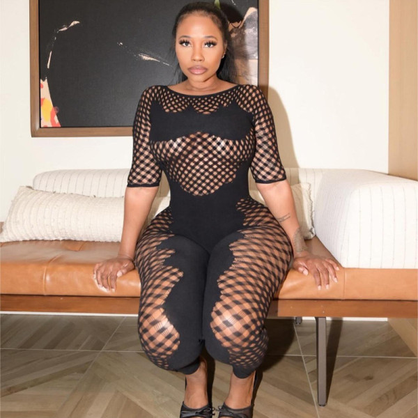 Round necked hollow fit sexy short sleeved integrated knitted jumpsuit