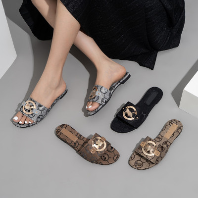 Letter metal buckle sandals