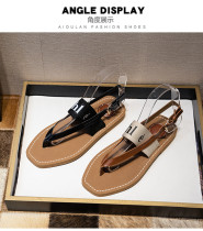 Pinch toe flat sandals Pinch toe flat sandals