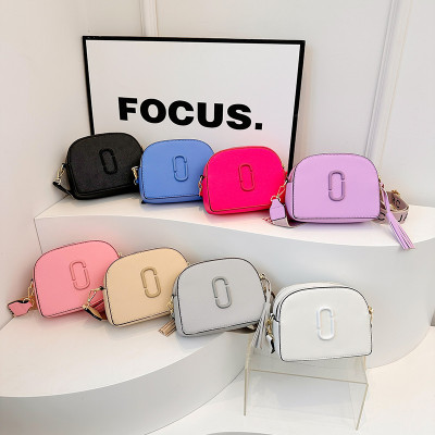 Half round double zipper wide shoulder strap single shoulder bag