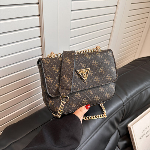 Printed shoulder chain bag