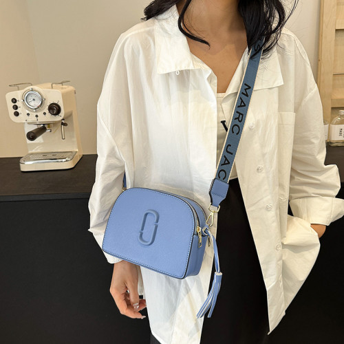 Half round double zipper wide shoulder strap single shoulder bag
