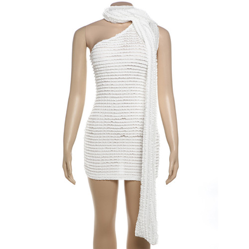 Diagonal shoulder, backless, sexy scarf, buttocks wrapped dress