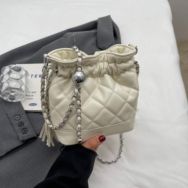 Lingge Chain Bucket Bag Shoulder Bag