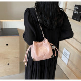 Chain single shoulder crossbody bucket bag