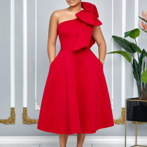 Diagonal shoulder bow banquet dress with large swing dress