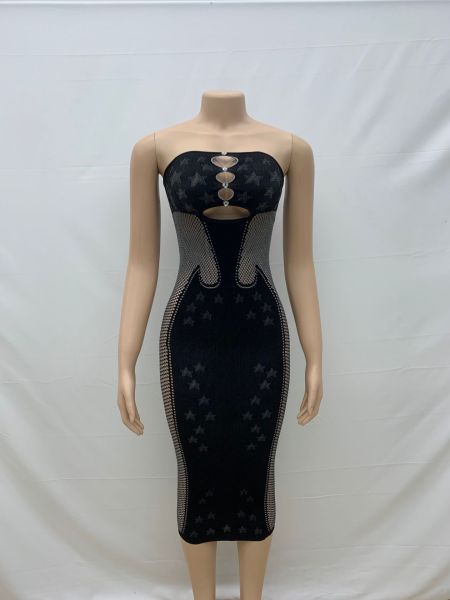 Solid color strapless slim fit sexy backless integrated knitted dress
