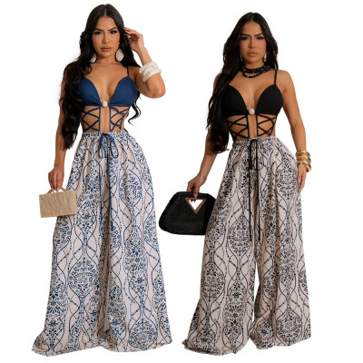 Loose jumpsuit with straps and straps