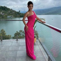 Sleeveless shoulder water ripple long dress Sleeveless shoulder water ripple long dress