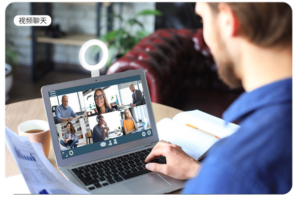 Circular magnetic selfie mini fill light for mobile phones