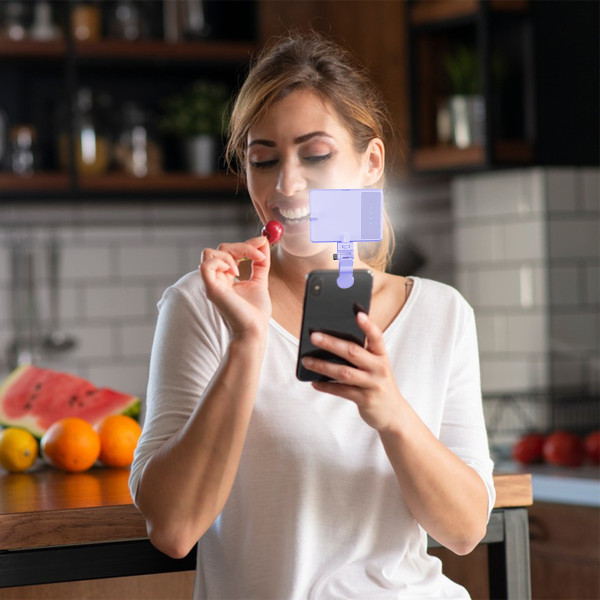 Mobile selfie mini fill light