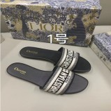Embroidered one word versatile adult fashion lightweight flat bottomed slippers