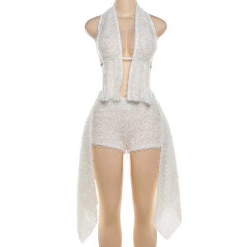 Low cut sleeveless hanging neck backless shorts set