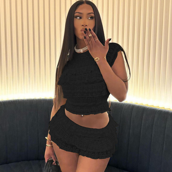 Solid color hollow pleated shorts set
