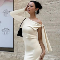 Single shoulder diagonal collar lace up solid color hip hugging dress Single shoulder diagonal collar lace up solid color hip hugging dress