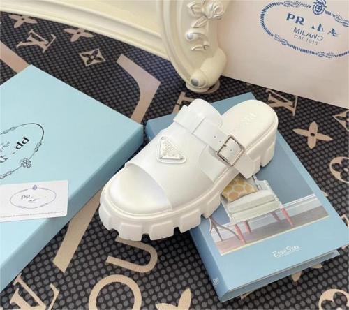 Silver triangle logo sponge cake thick sole single button beach shoes