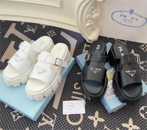 Silver triangle logo sponge cake thick sole single button beach shoes