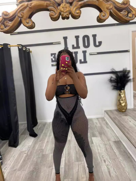 Thick and wearable jumpsuit