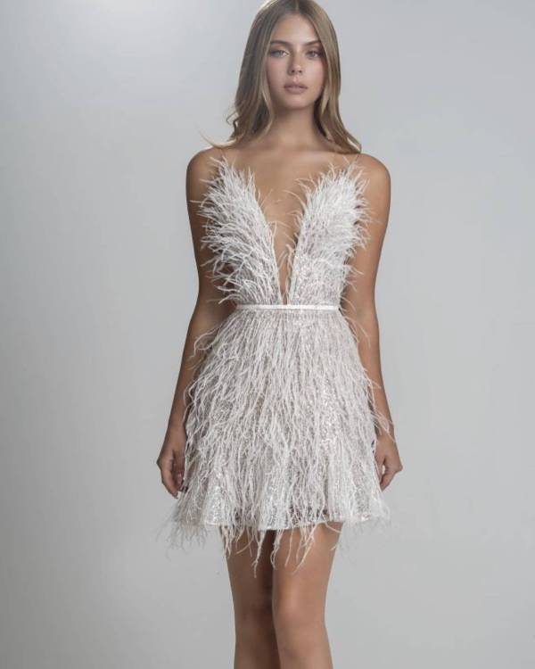 Waist deep V-feather suspender skirt