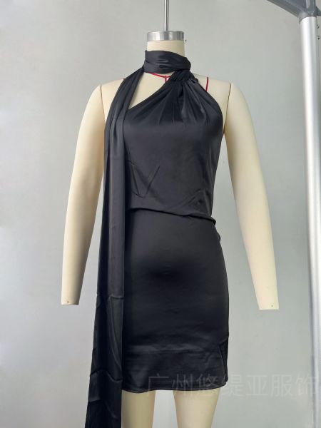 Adjustable neck hanging satin backless short skirt dress
