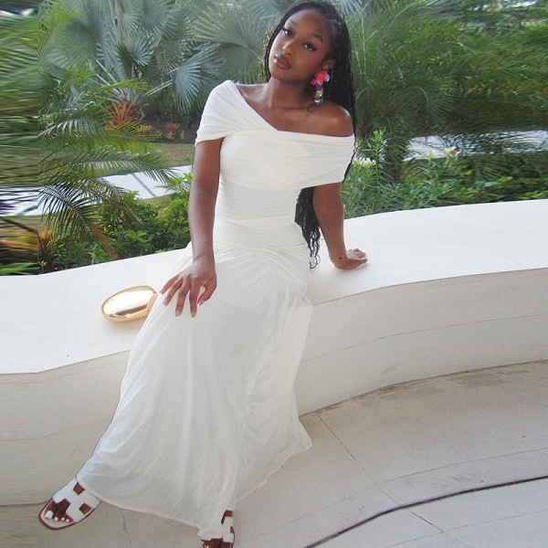 Sleeveless one shoulder tank top pleated skirt