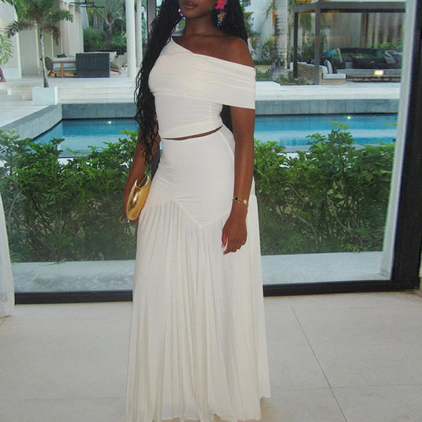 Sleeveless one shoulder tank top pleated skirt