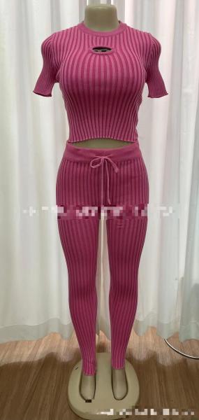 Knitted high waisted hip hugging pants set