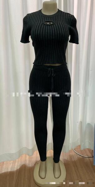 Knitted high waisted hip hugging pants set