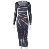 Printed long sleeved U-neck dress
