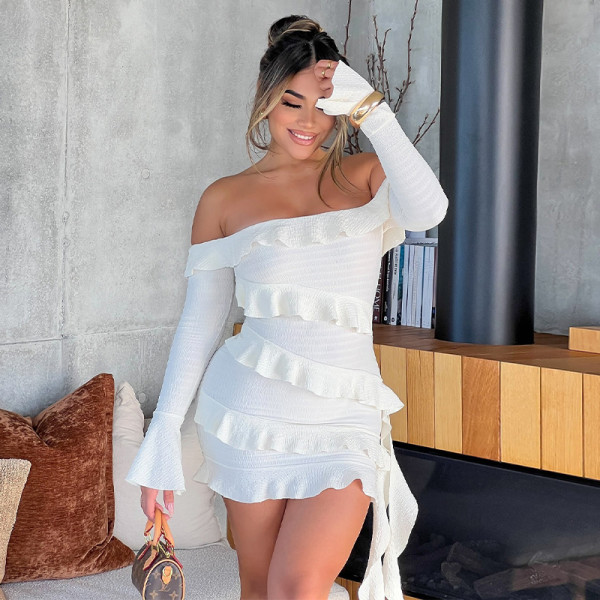 One shoulder long sleeved patchwork black fungus edge ribbon dress