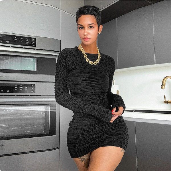 Round neck long sleeved pleated slim fit short dress