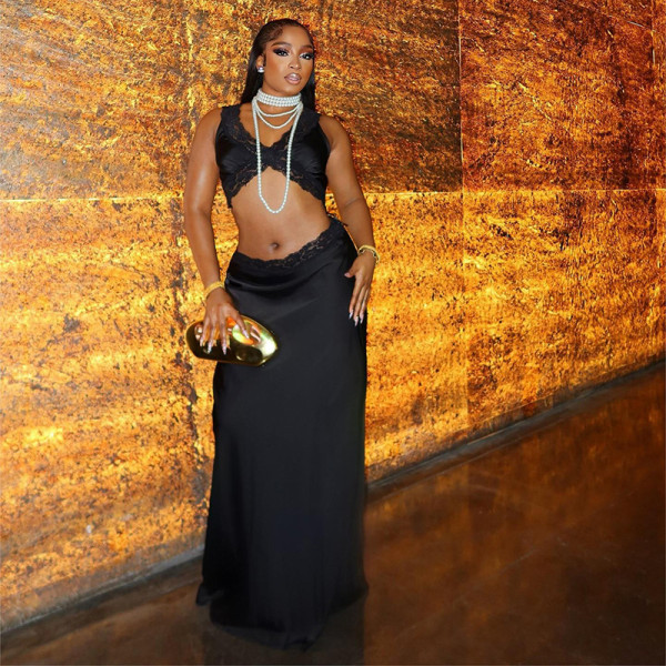 Tank top with exposed navel lace patchwork top and long skirt set