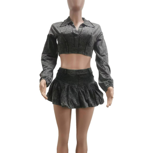 Make an old skirt set (with safety pants inside)