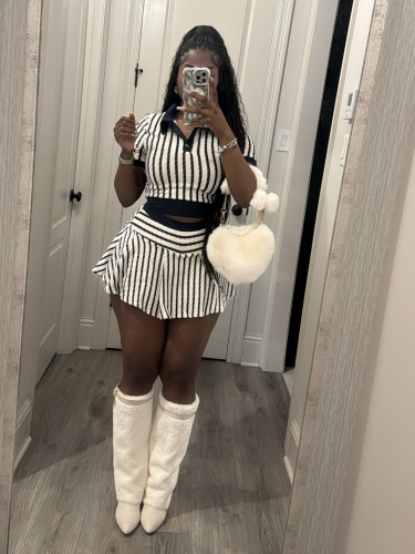 Collar striped short top pleated skirt set