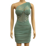 Slanted shoulder hollow pleated hip skirt