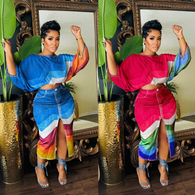 Two piece set of one-piece neck printed bat sleeve top with split skirt