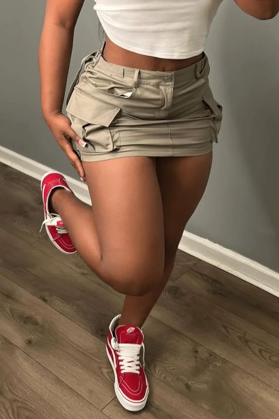 Solid color high waisted hip hugging skirt