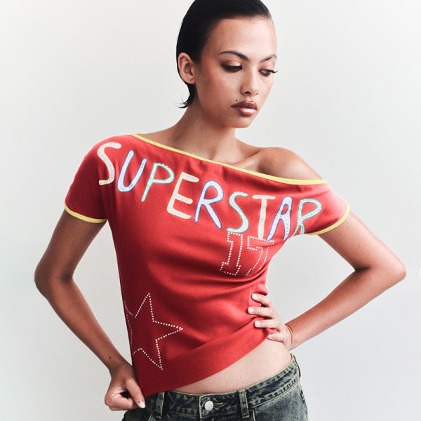 Slanted Shoulder Hot Diamond Exposed Umbilical T-shirt