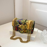Contrasting snake patterned chain, armpit, shoulder, crossbody