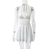 Strap V-neck tight pleated short skirt