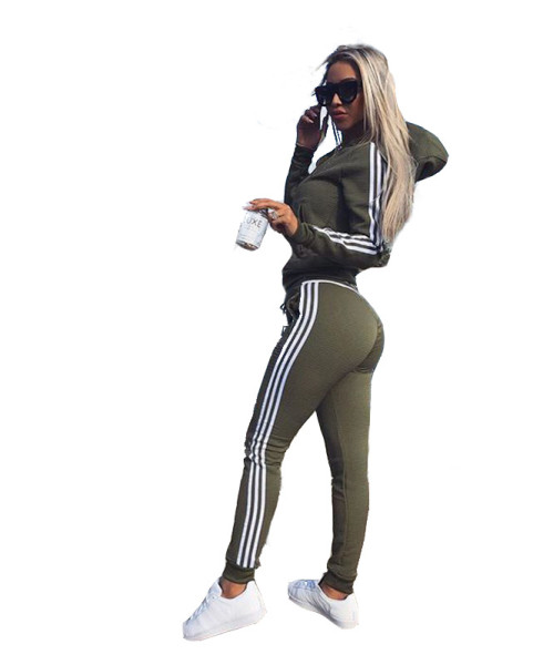 Two piece set of side line sportswear