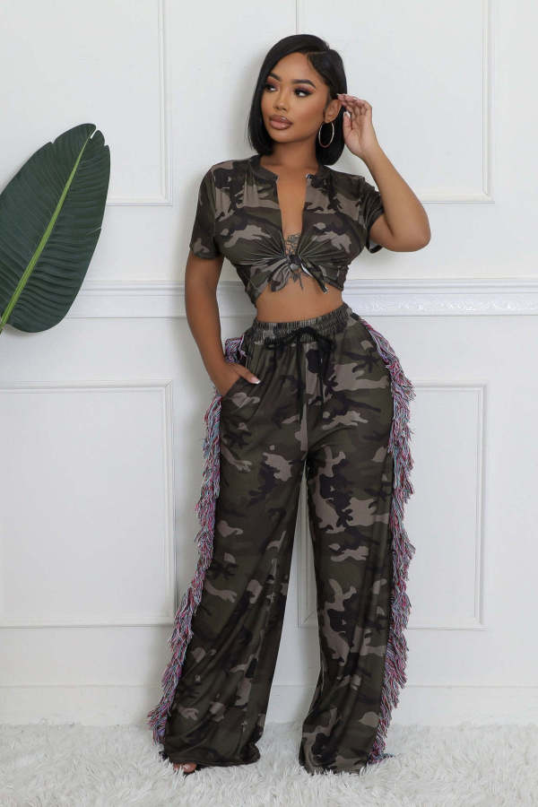 Umbilical Top, High Waist, Tassel Pocket, Wide Leg Pants, Camouflage Set