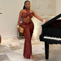 Hanging neck, exposed back, chest wrapped skirt cover Hanging neck, exposed back, chest wrapped skirt cover