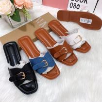 Hardware buckle flat slippers