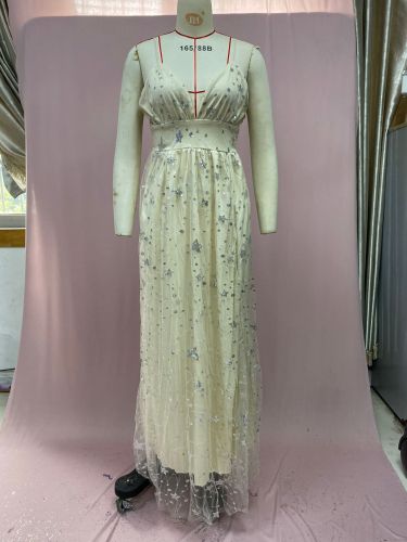 Deep V-strap dress with split iron plate long skirt