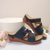 Slope heel thick soled breathable slippers, large size, one foot kick, slope heel flower sandals