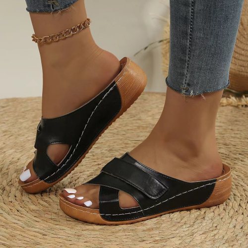 Slope heel thick soled hollow slippers, one foot flip cool slippers