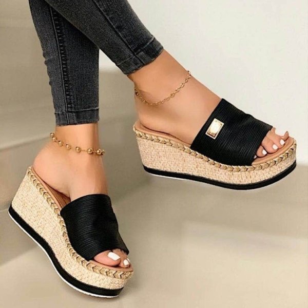 Large size thick soled flat slippers with sloping heel and sponge cake thick soled sandals
